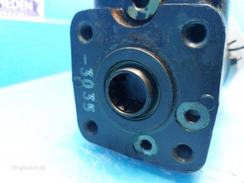 John Deere 2254