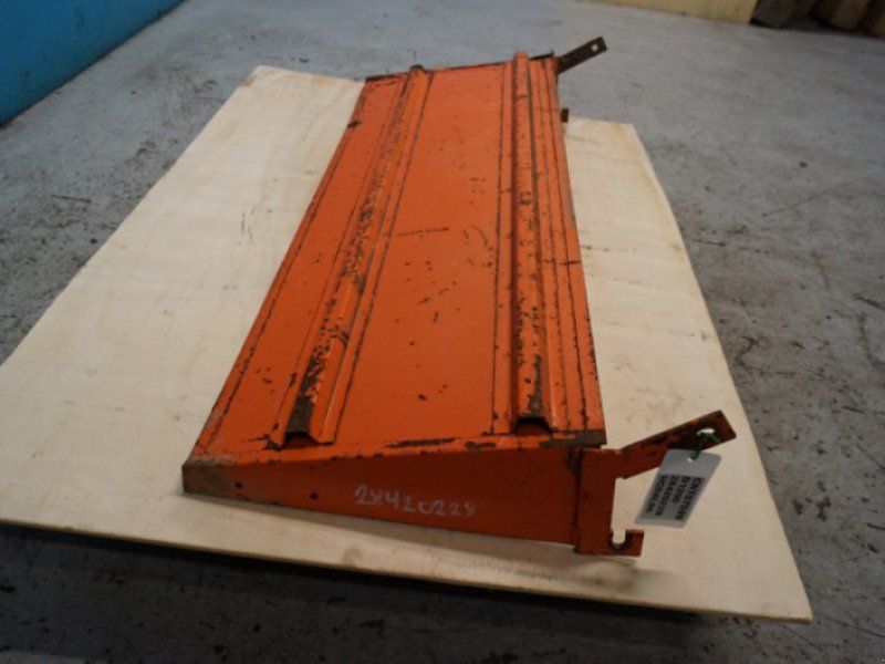 D1200