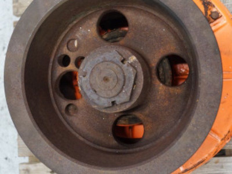 D1200