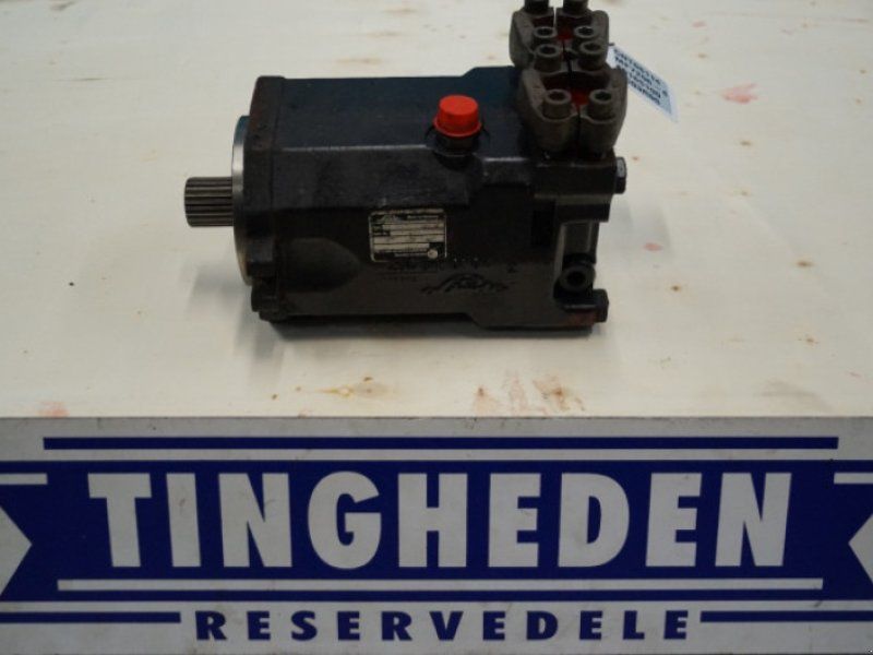 Massey Ferguson 7256