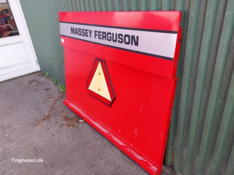 Massey Ferguson 32