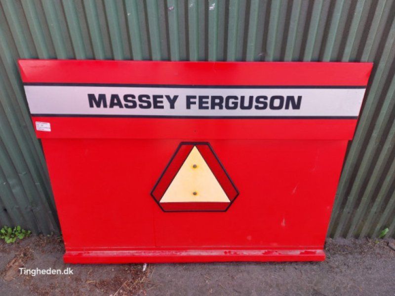 Massey Ferguson 32