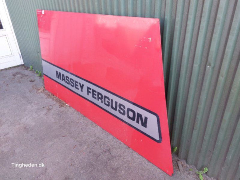Massey Ferguson 32