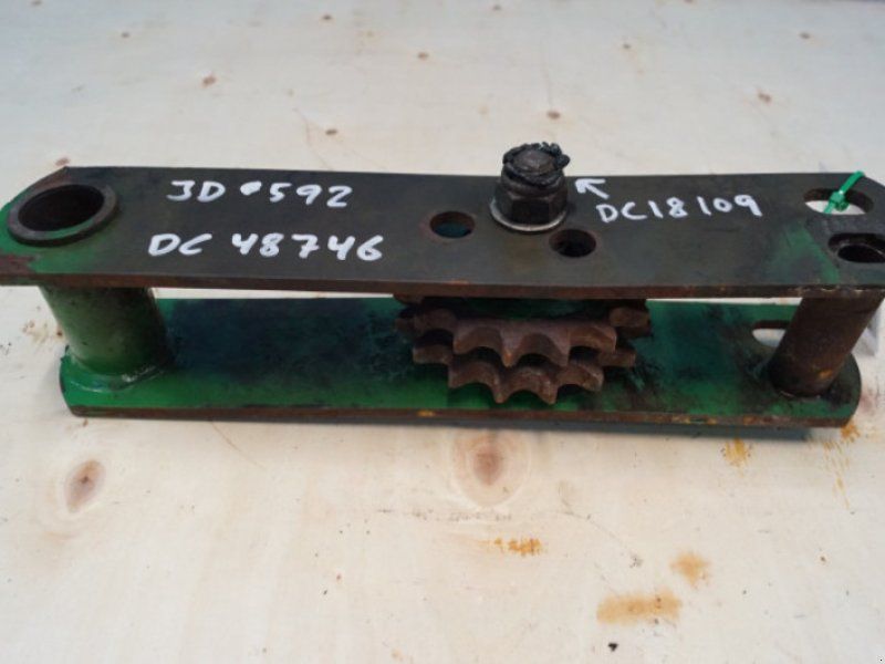 John Deere 592