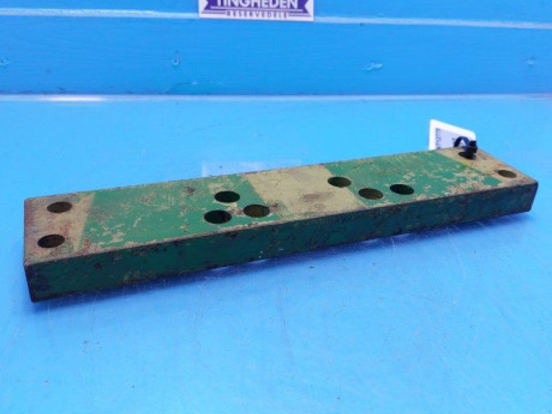 John Deere 2141