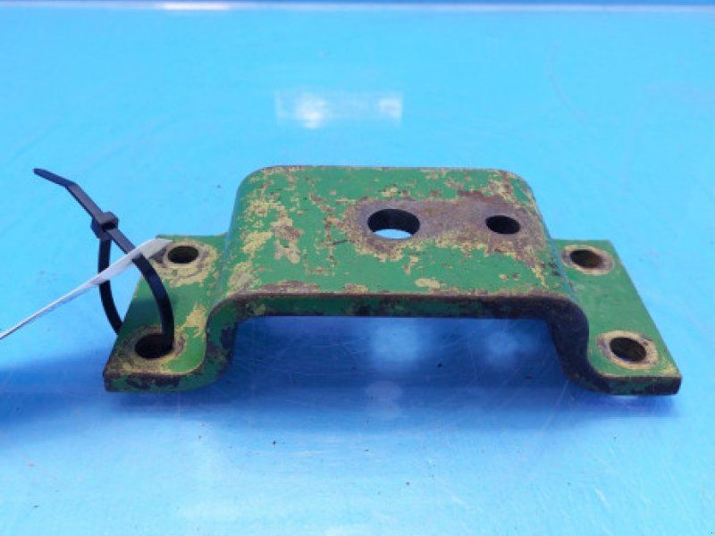 John Deere 2020