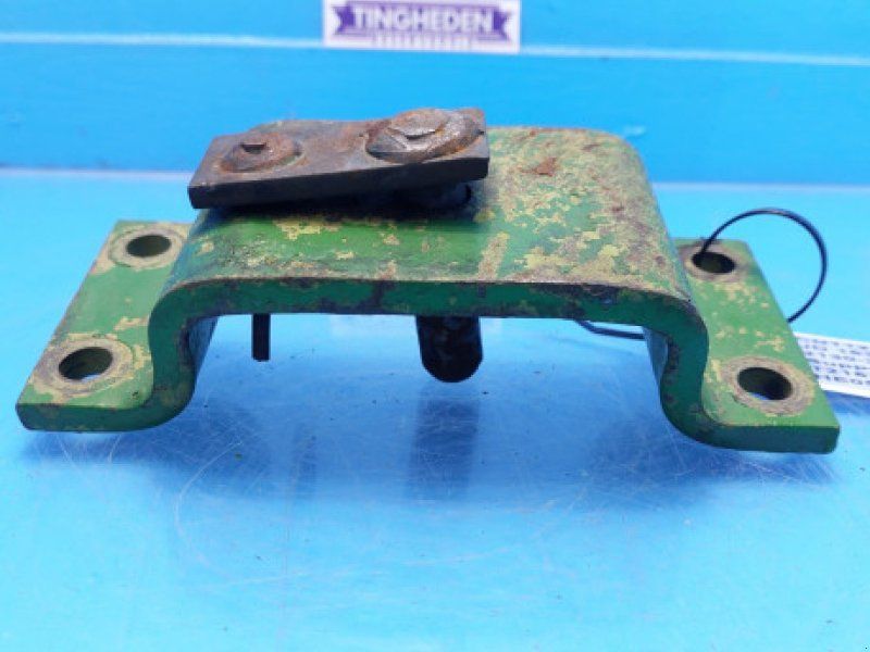 John Deere 2240
