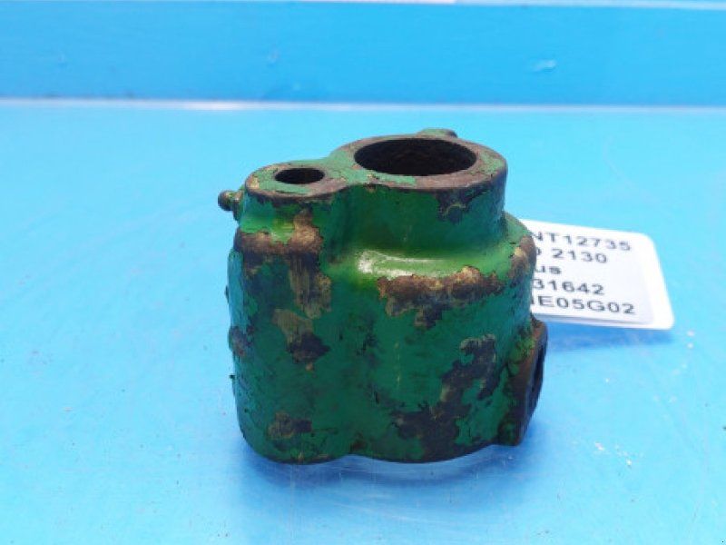 John Deere 2130