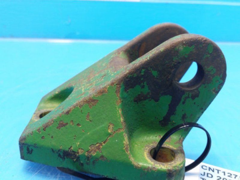John Deere 2020