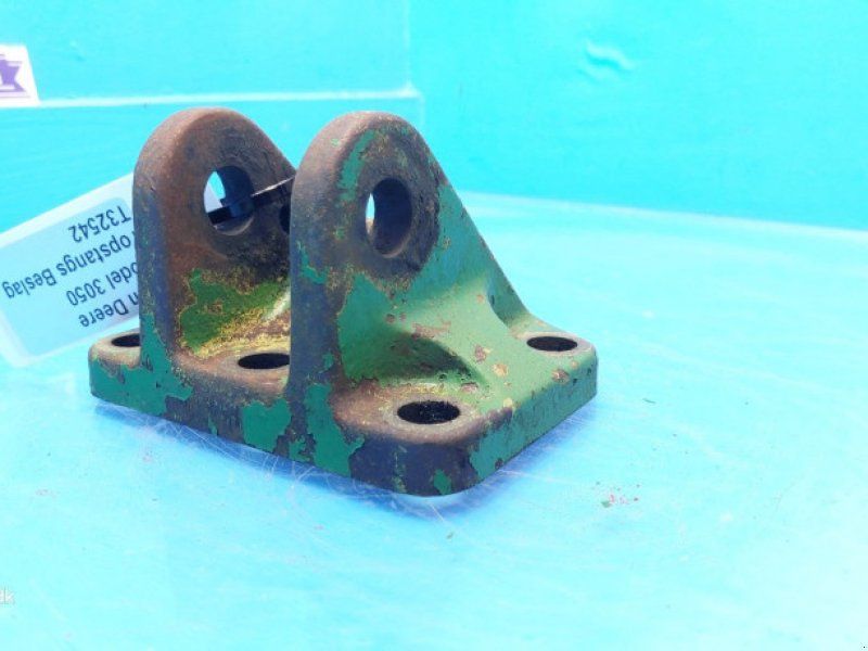 John Deere 3050