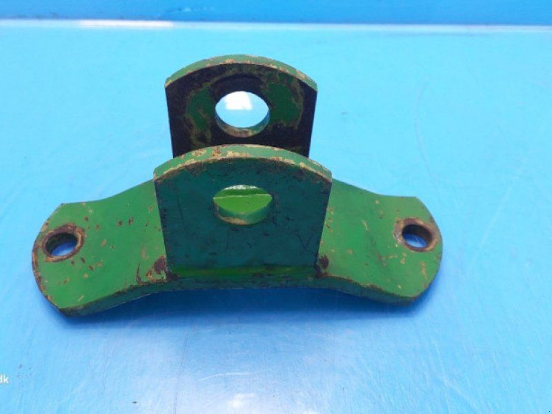 John Deere 2140