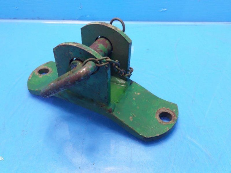 John Deere 2140