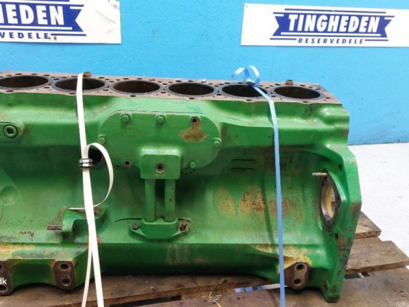 John Deere 4055