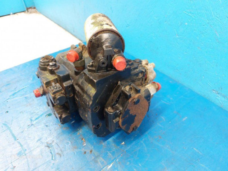 Massey Ferguson 7256