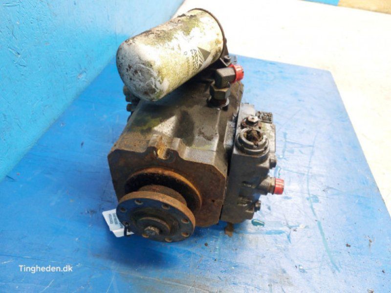 Massey Ferguson 7256