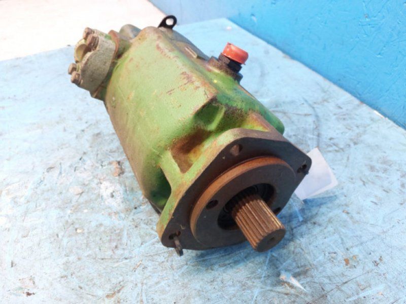 John Deere 1177