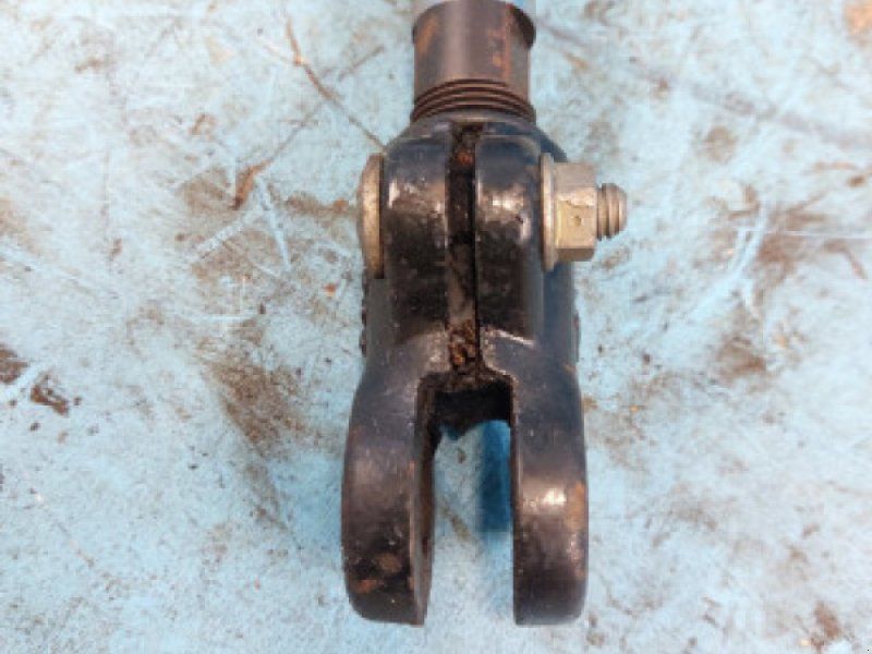MacDon D60