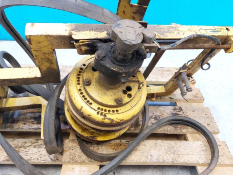 New Holland 8060