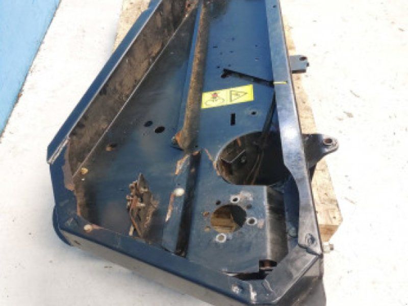 MacDon D60