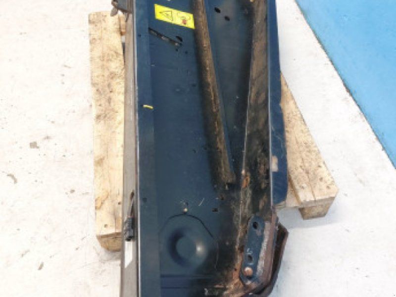MacDon D60