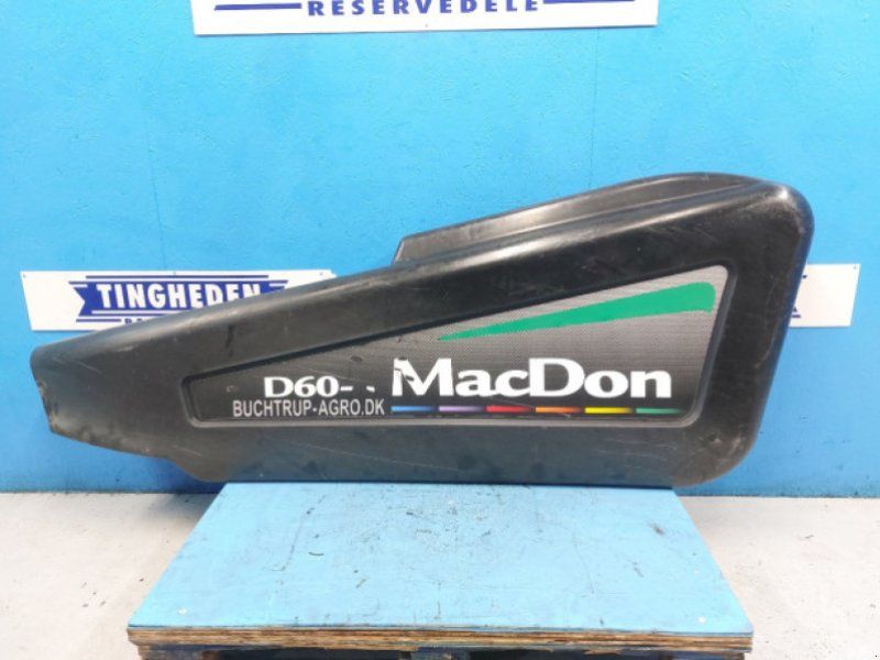 MacDon D60