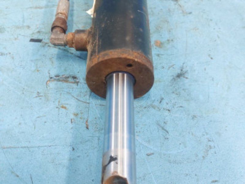 MacDon D60