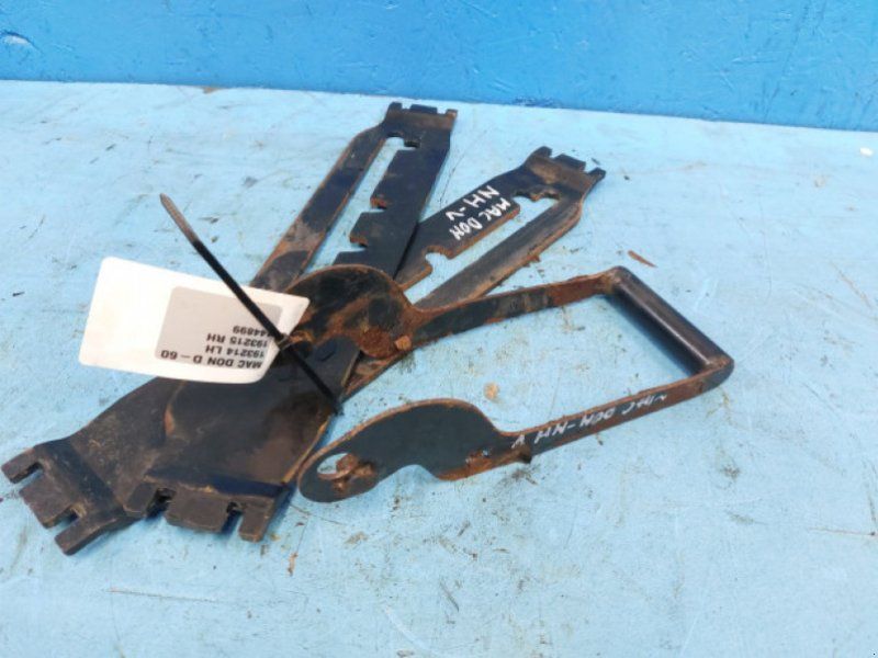MacDon D60