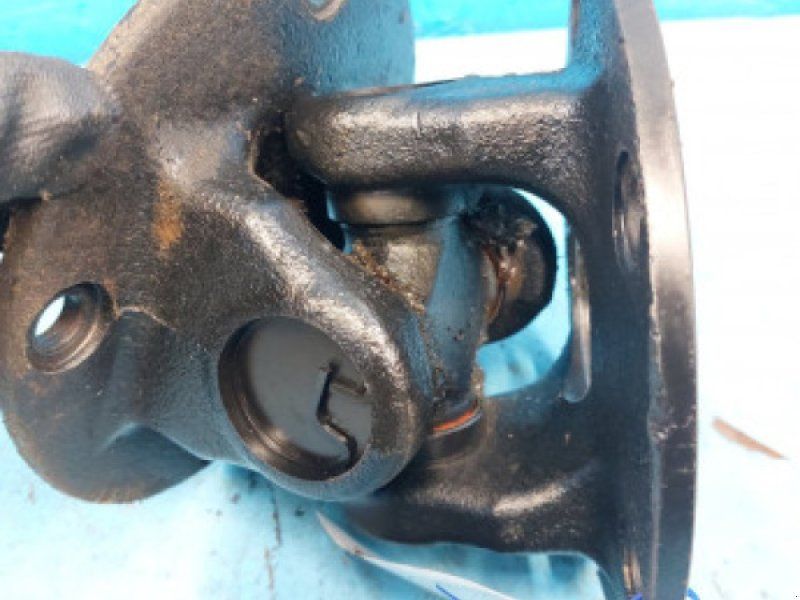 MacDon D60