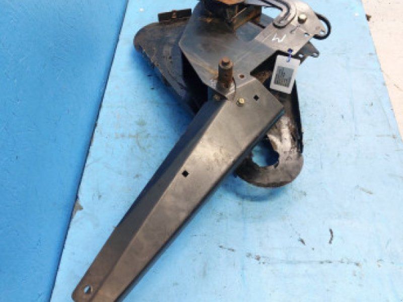 MacDon D60