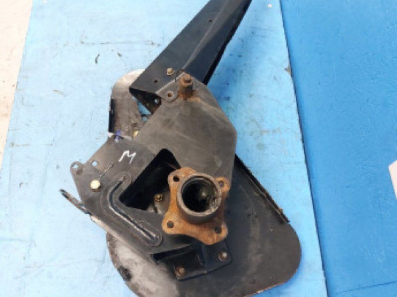 MacDon D60