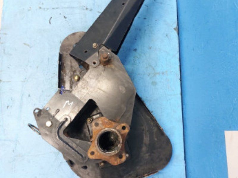 MacDon D60