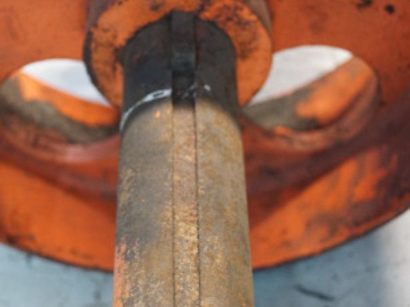 D1200