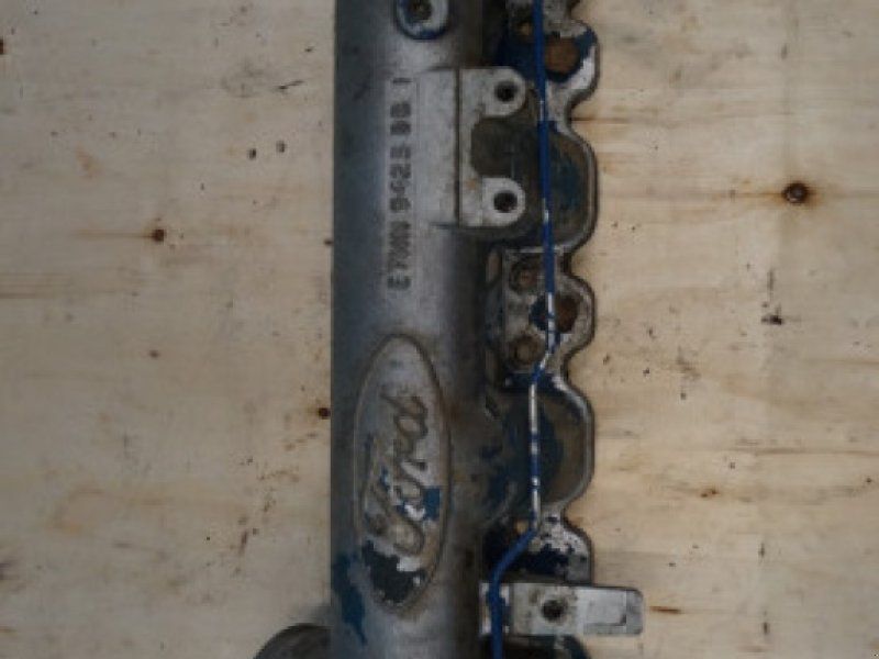 Ford 7710