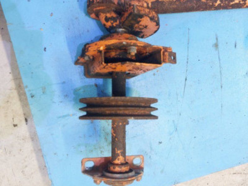 D1200