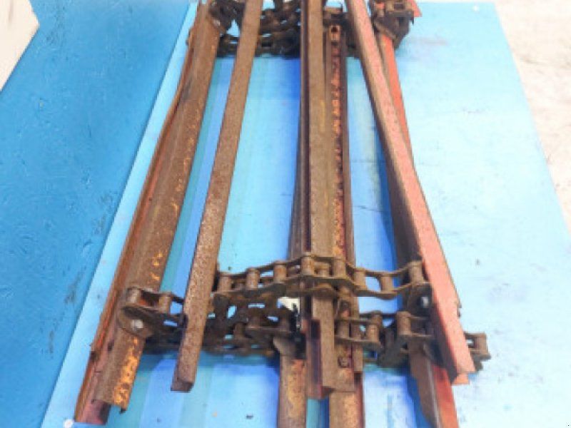 D1200