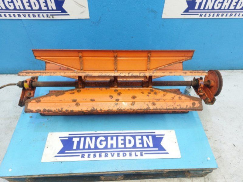 D1200
