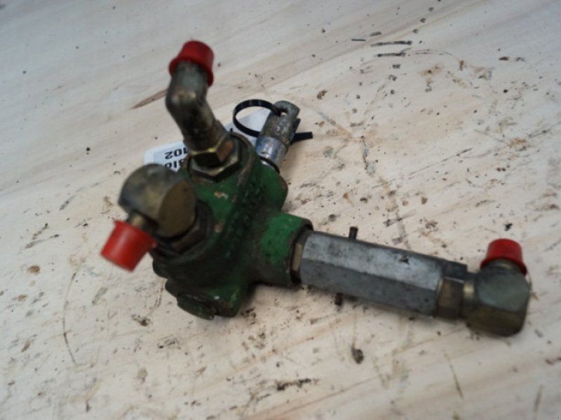John Deere 592