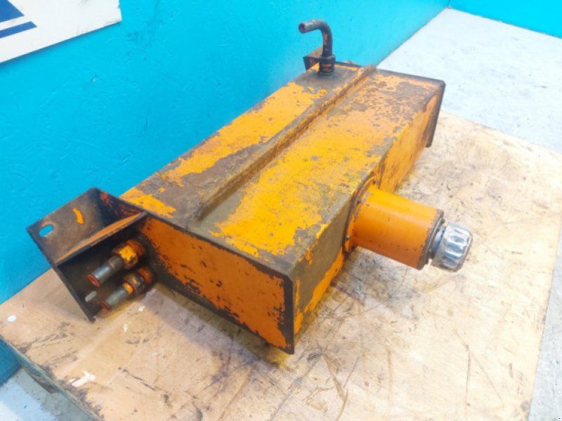 D1200
