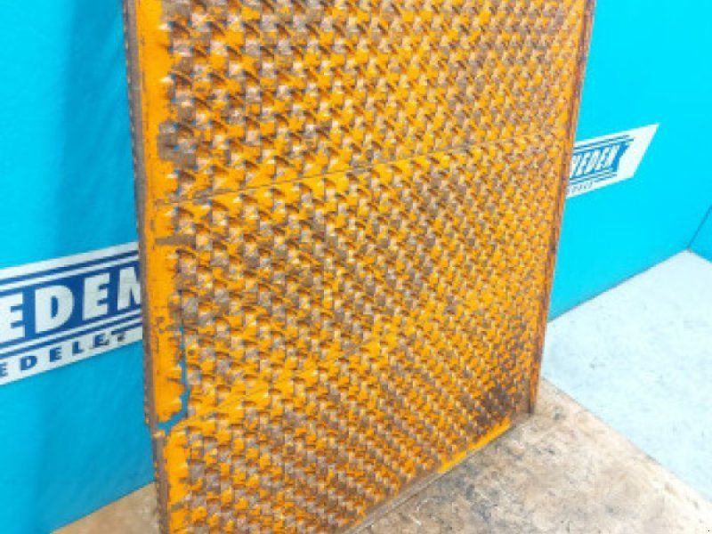 D1200