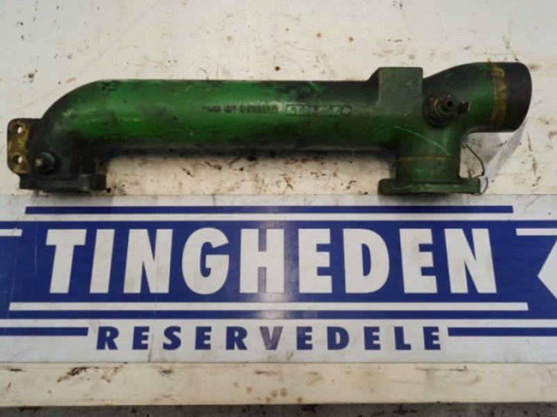 John Deere 3140