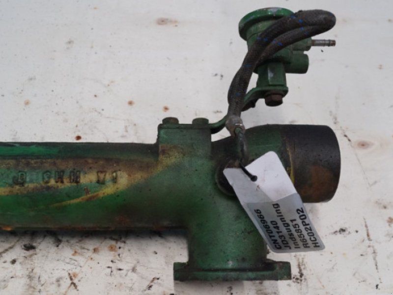 John Deere 3140