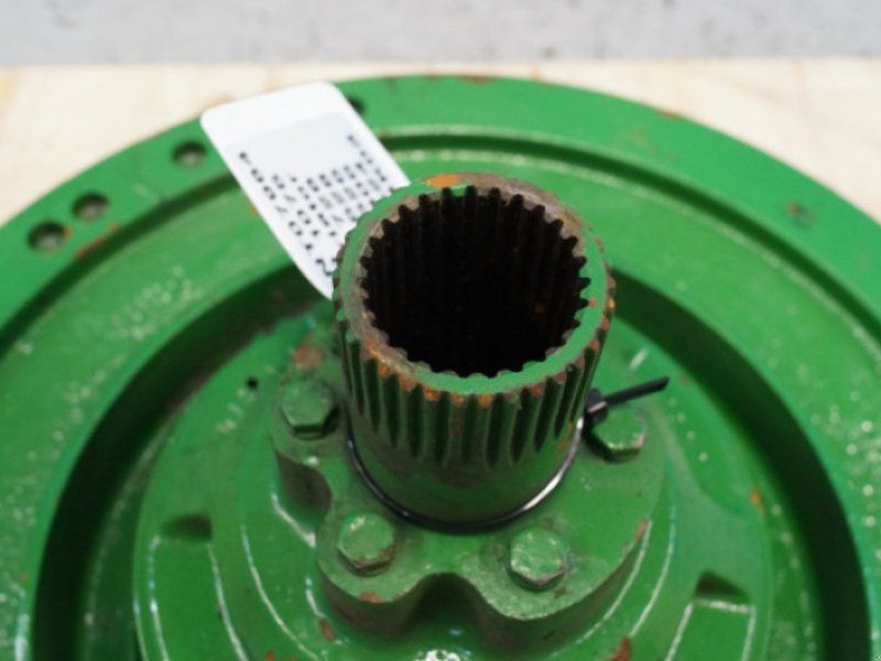 John Deere 1075