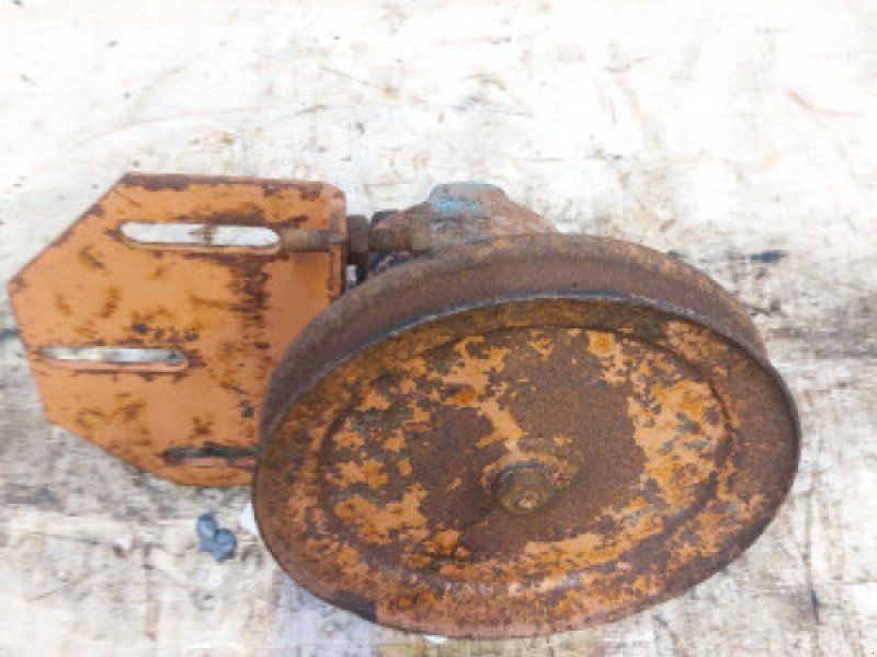 D1200