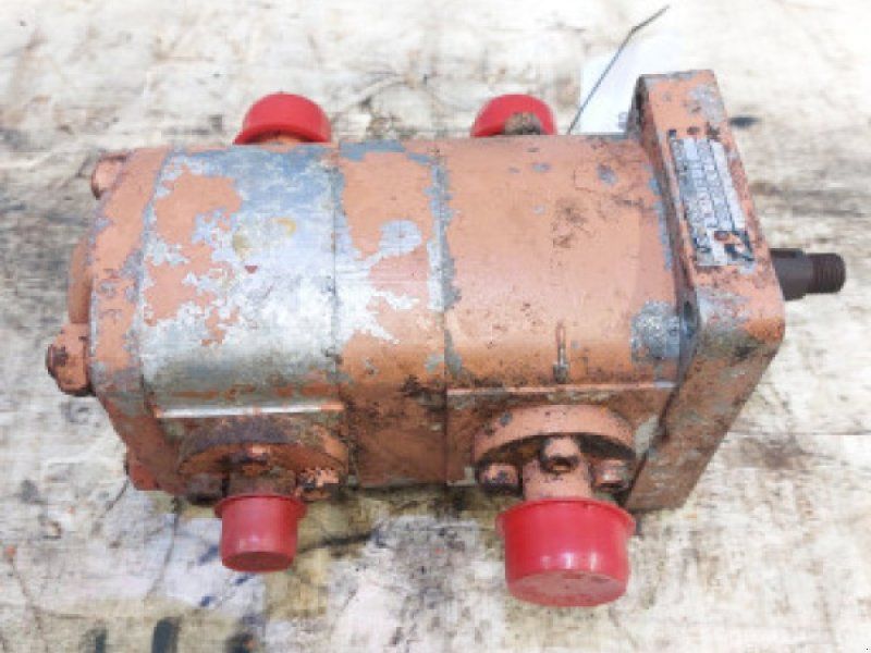 D1200