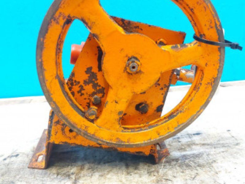 D1200