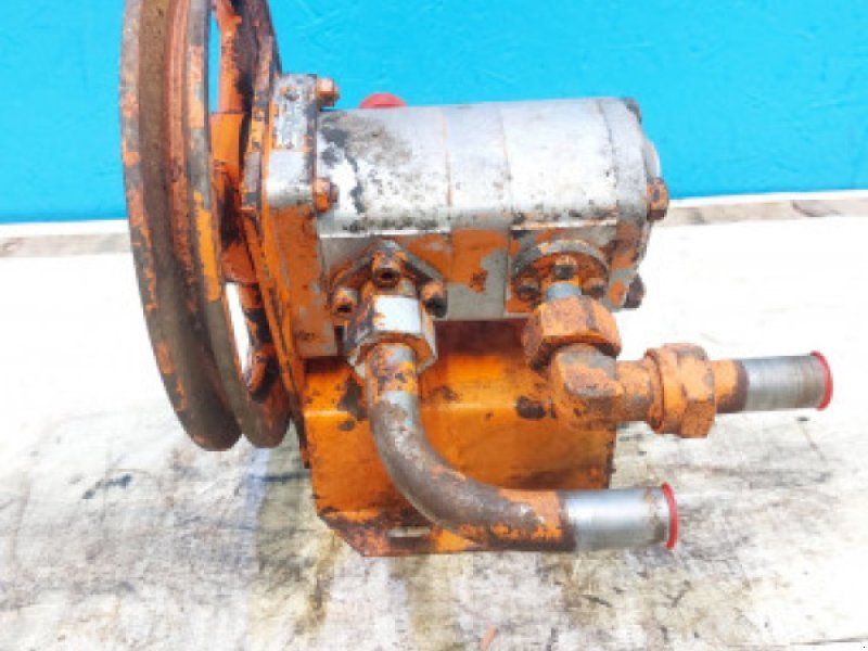 D1200