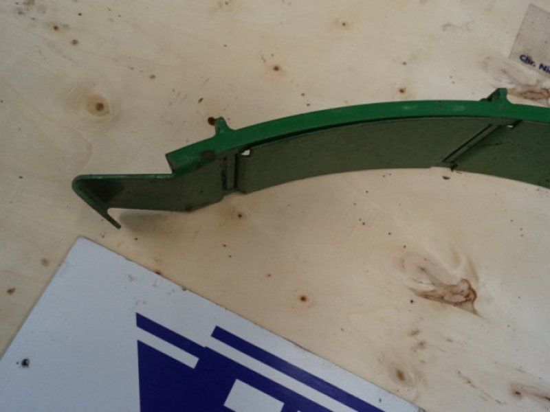 John Deere S690