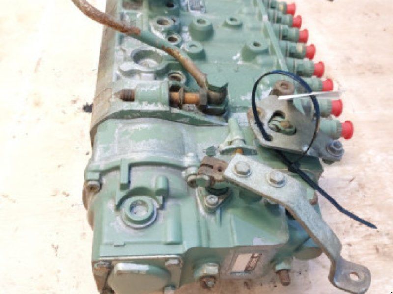 Mercedes V8