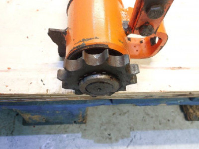 D950