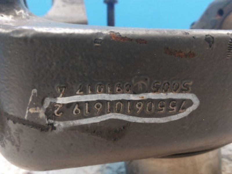 Massey Ferguson 7726